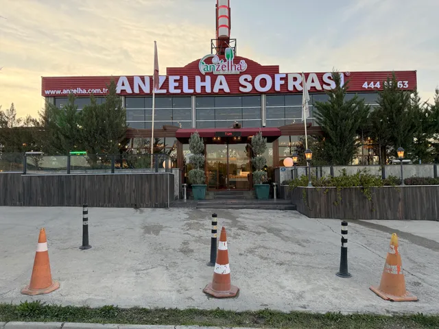 Anzelha