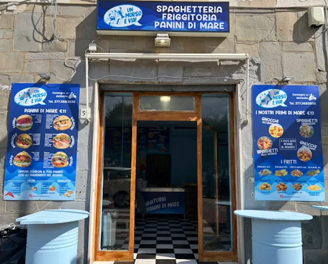 Un Morso E Via • Spaghetteria & Friggitoria & Paninoteca