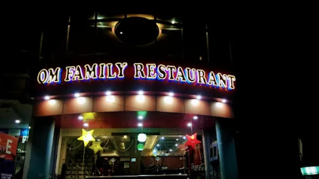 Om Family Restaurant Raebareli