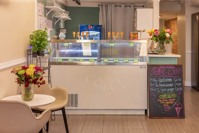 Casa Mia Italian Eatery & Cafe