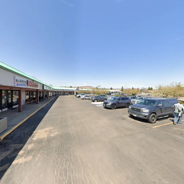 Early Dog Ice Cream & Bakery