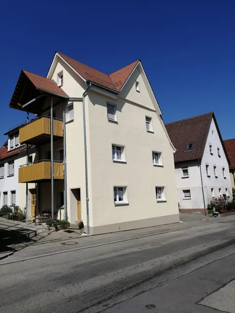 Ferienwohnung und Zimmer - Trescher