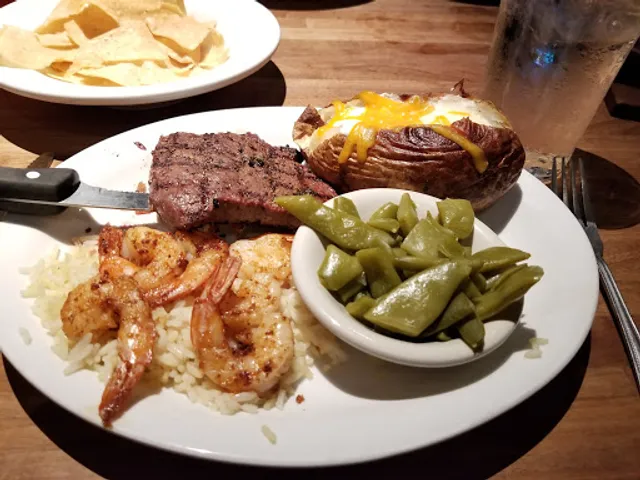 Cheddar's Scratch Kitchen