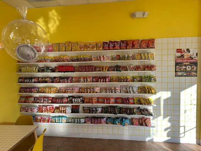 Straw & Bubbles Tea Bar