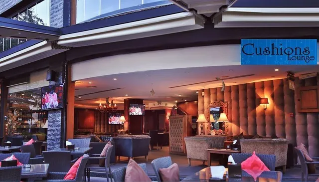 Cushions Lounge