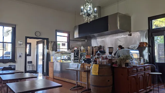 Port kebabs and Burgers