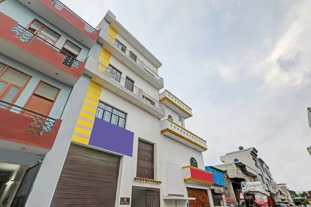 OYO Flagship Hotel Welcome Inn