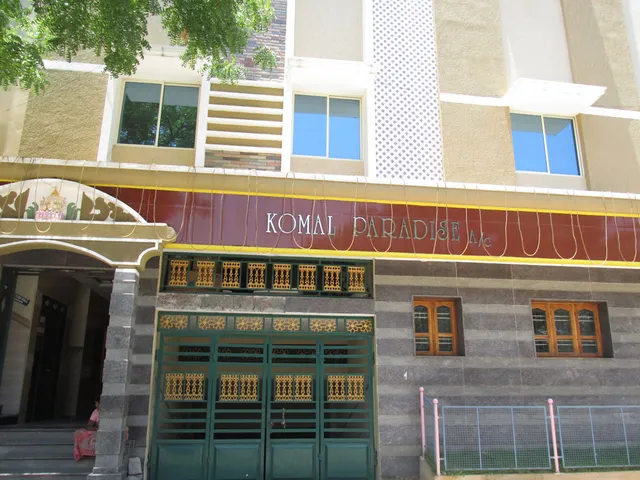 Komal Paradise