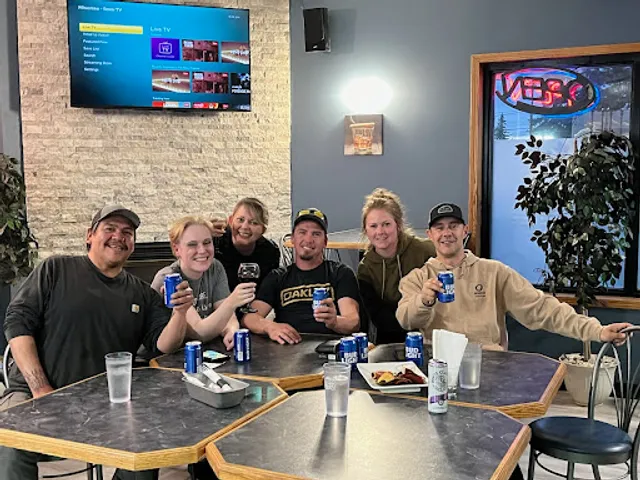 Bluez on 2nd Grill pub and Pizza