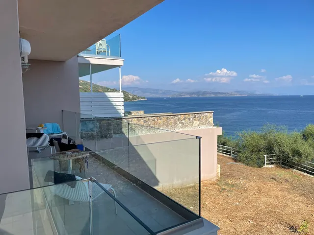 HOMERIC HYMNS BOUTIQUE