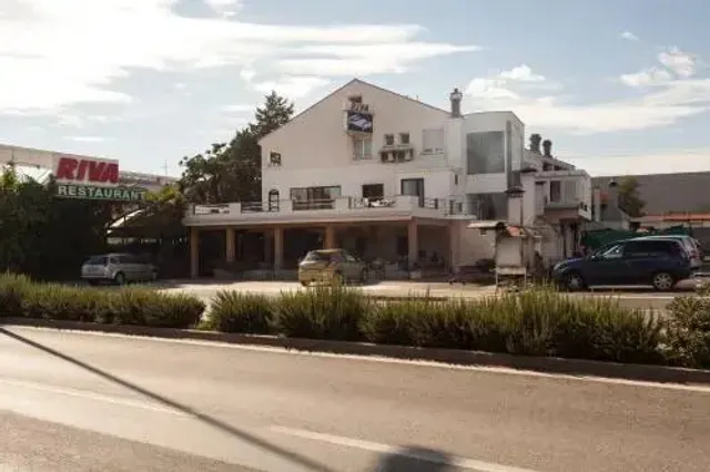 SOBE / ROOMS RIVA DALMACIJA