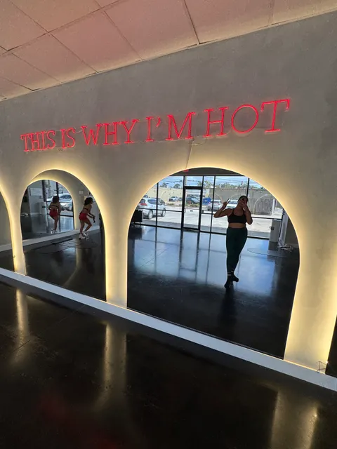 Plank to Pike Pilates