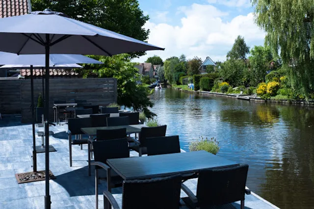 Chinees Indisch restaurant Lotus, Akkrum