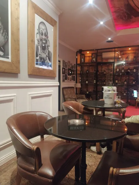 The PRINCETON LOUNGE