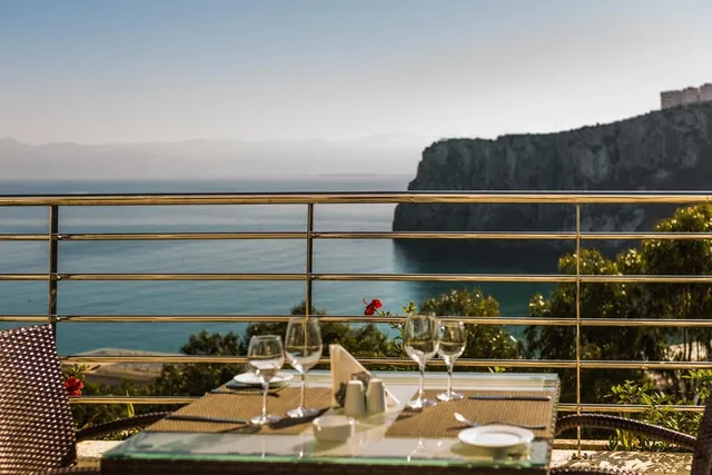 فندق محمد الخامس