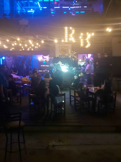 RETRO BAR by Mony Monroy & RETRO WINGS