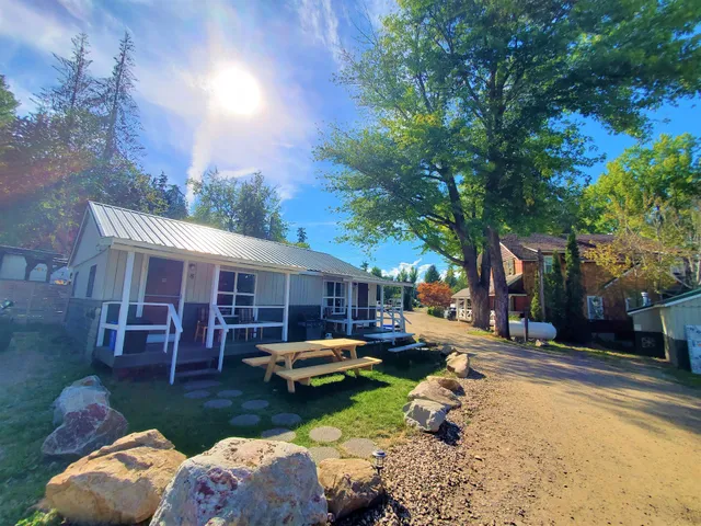 Maples And White Sands Resorts