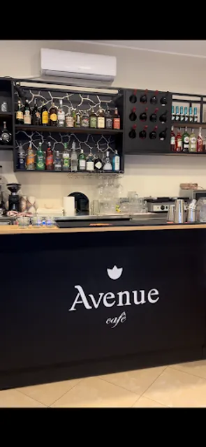 Avenue Cafe