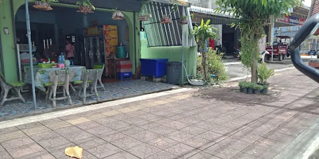 สามหญิง