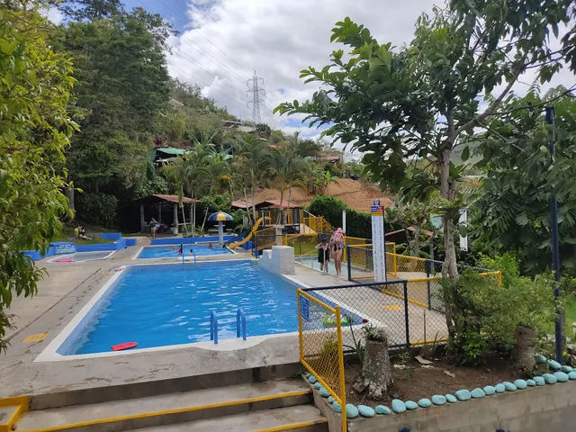 Balneario De Aguas Termales De Orosi (Los Martines)