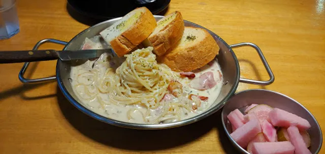 로니로티 목포장미의거리점