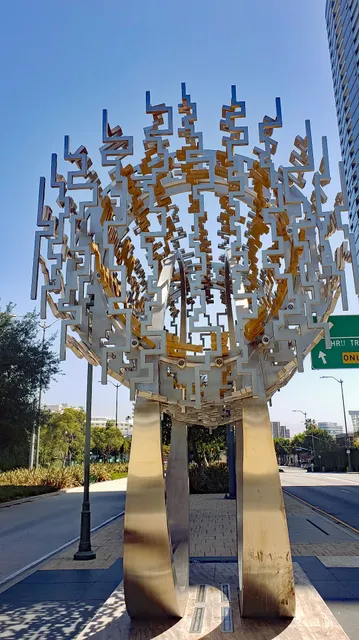 Public Art "The Freedom Sculpture"