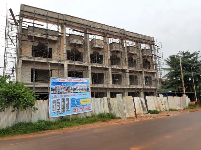 ຮ້ານອາຫານແຊບປາກເຊ