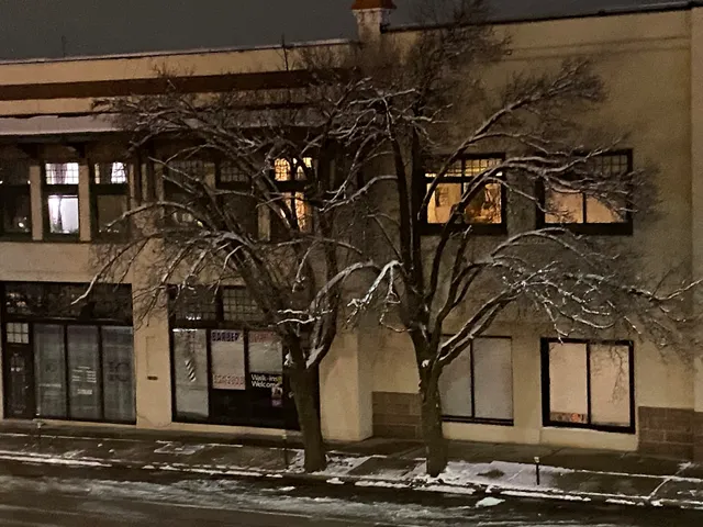 Grand Center Barber & Beauty