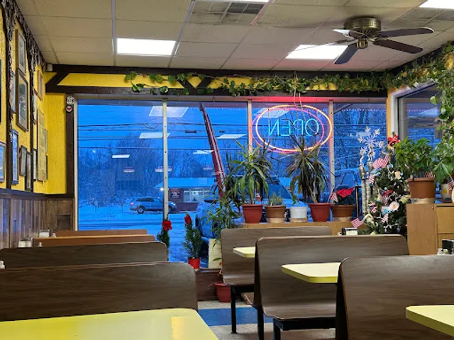 3 Brothers Pizza & Restaurant