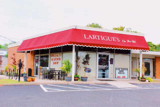 Lartigue's on the Hill