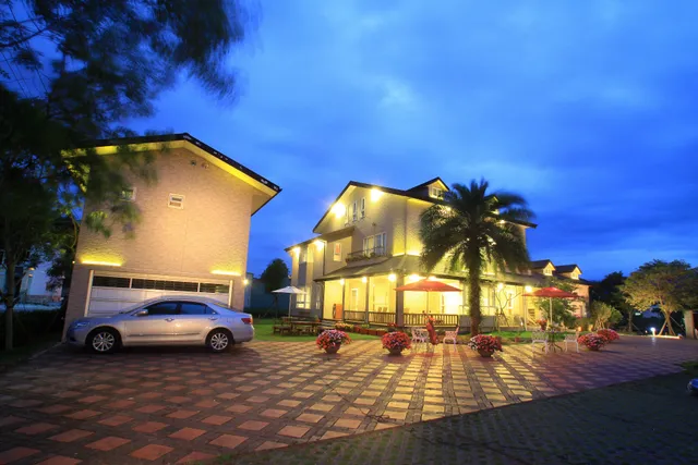 Yosemite Bed and Breakfast Music