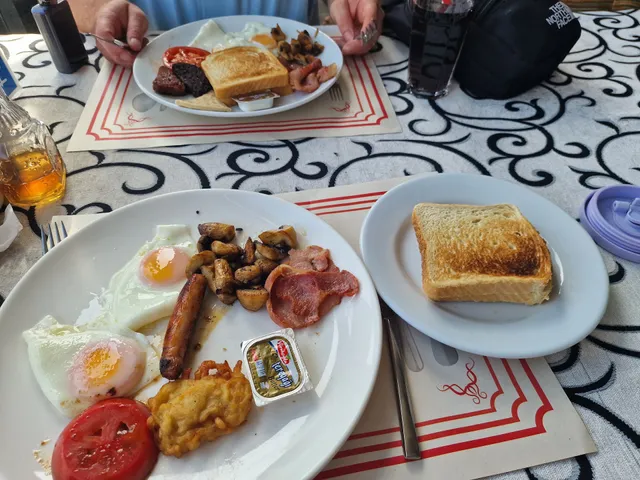 Sarah Restoran Fun&Pub