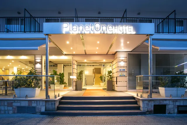 Planet One Hotel