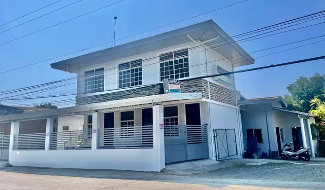 Dannykaela Transient House