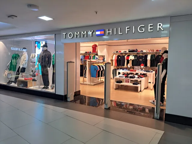 Tommy Hilfiger