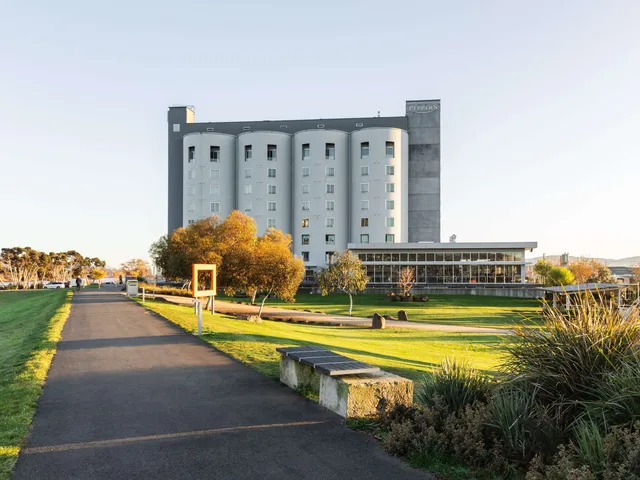 Peppers Silo Launceston