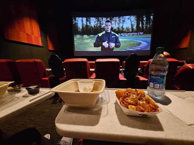 AMC DINE-IN Block 37