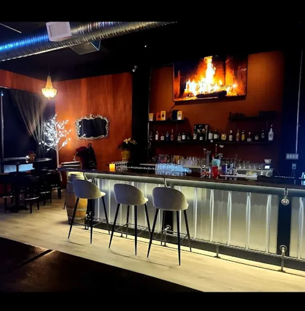 Stallones Kitchen + Bar