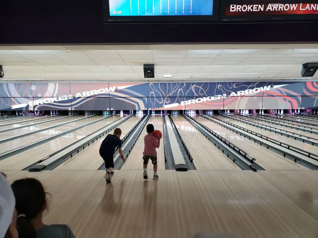 Broken Arrow Lanes