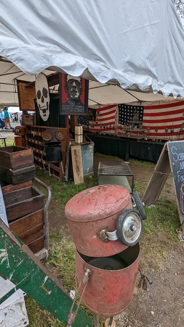 Hertans Brimfield Antique Shows