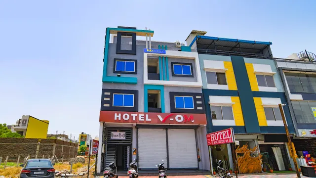 FabExpress Dream Palace - Hotel in Vijay Nagar, Indore