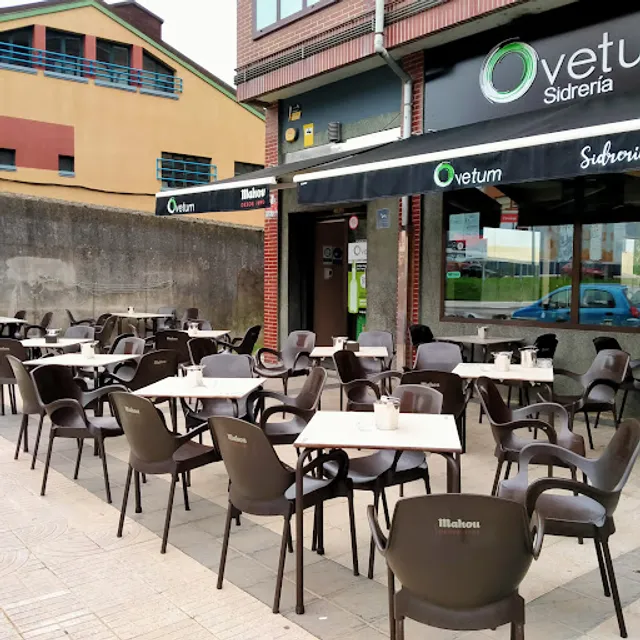 Ovetum Sidrería - Parrilla