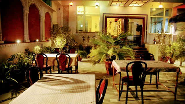 Chit Chat Restaurant Cafe