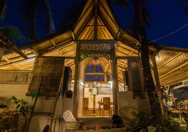 Farmer's Yard Hostel