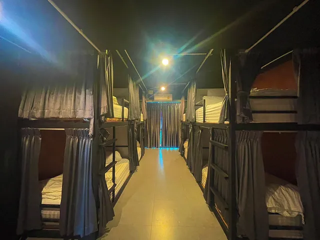 New Warm Light Hostel