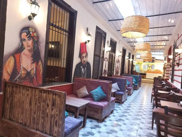 كافيه باب الخلق