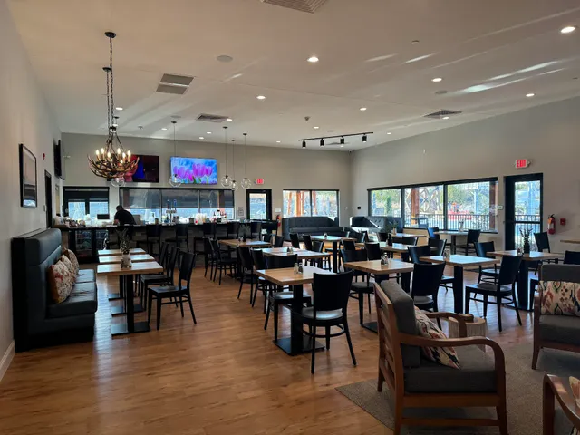 Tavern At Grand Crowne