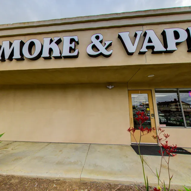 Smoking Section Smoke-Vape-CBD