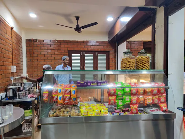 Zaitoon Restaurant & Grill (Quark building)