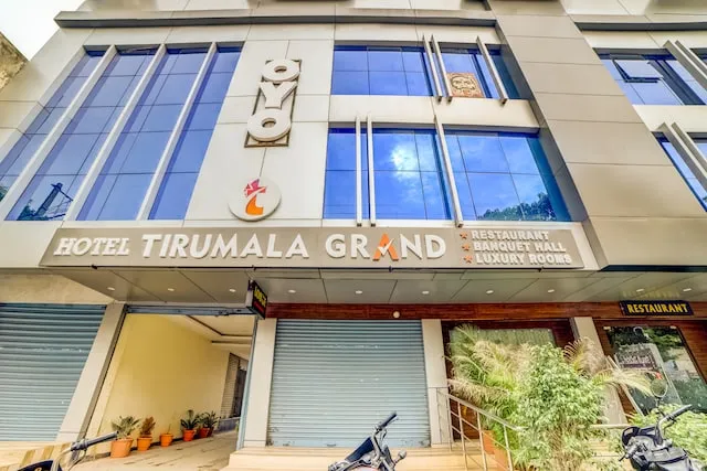 OYO 45679 Hotel Tirumala Grand